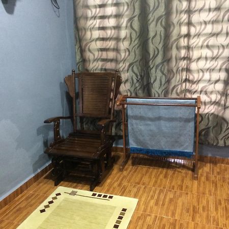 Roomstay Zulmi Arau Bagian luar foto